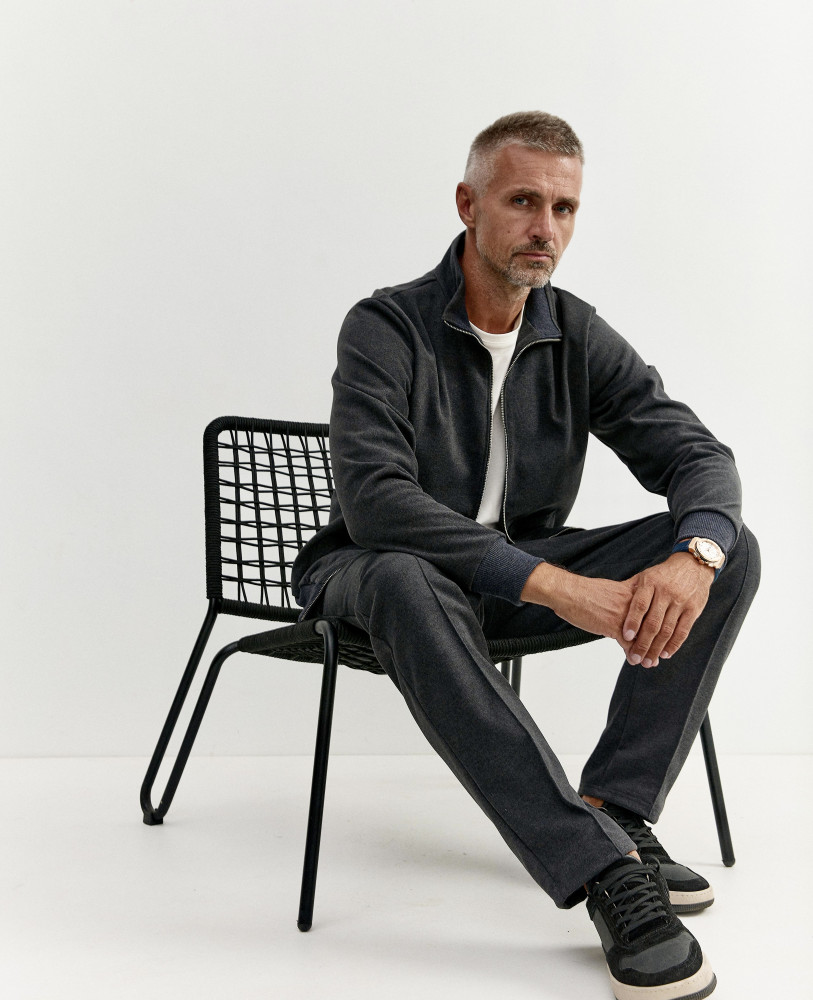 CASUAL GRAPHITE SUIT