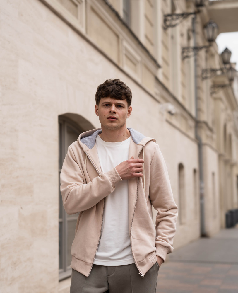 BEIGE CASUAL SUIT WITH HOOD