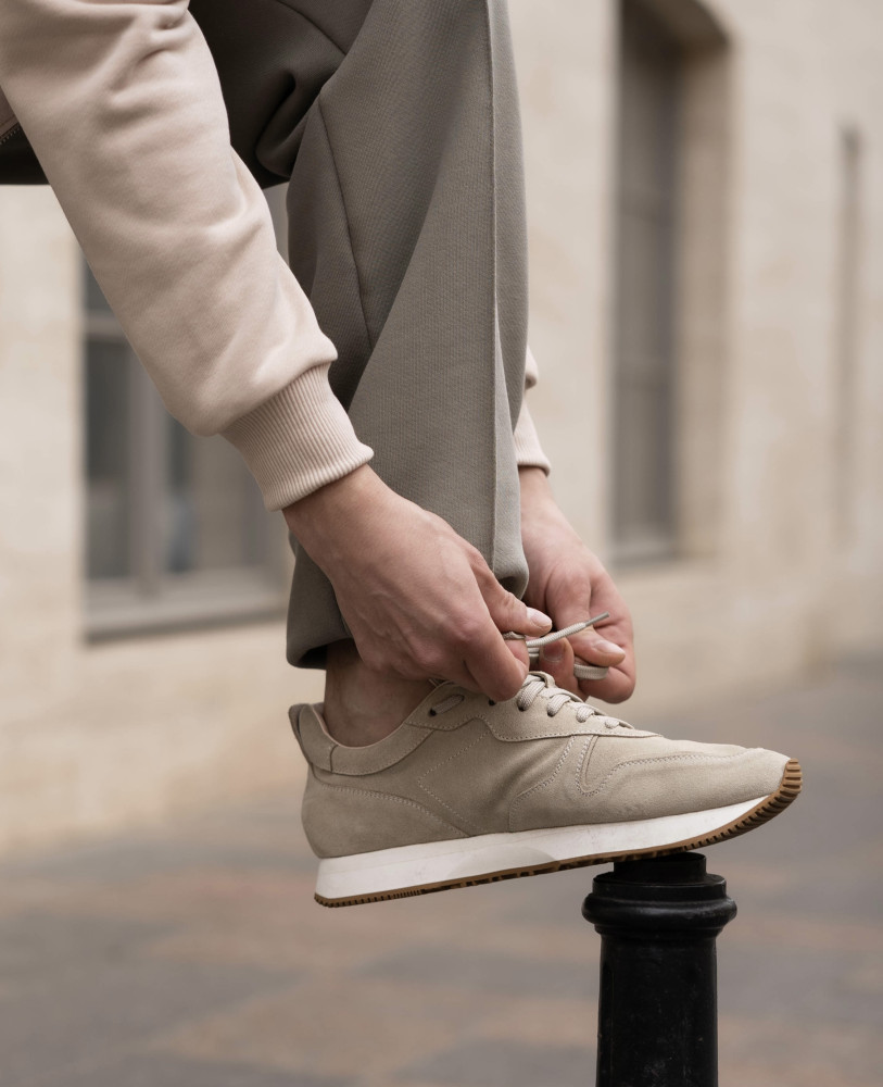 BEIGE SUEDE SNEAKERS