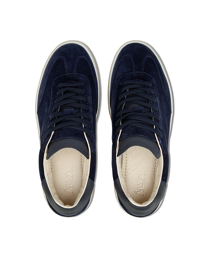 DARK NAVY SUEDE SNEACKERS
