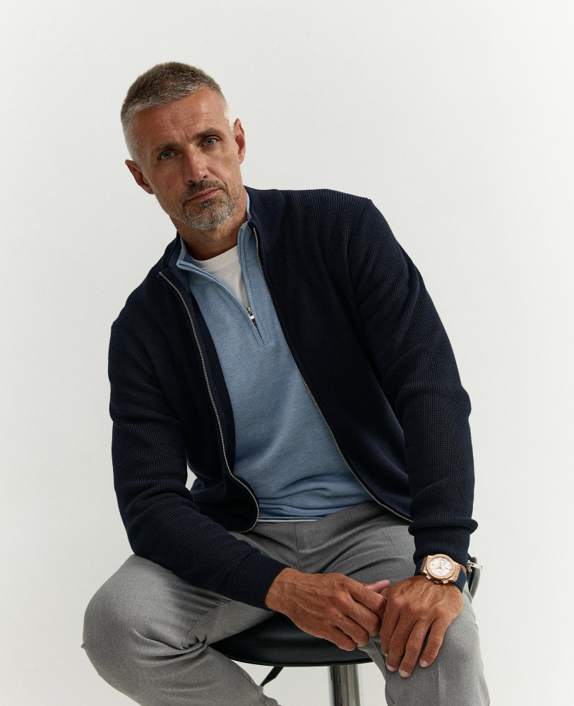 NAVY BLUE CROPPED KNIT CARDIGAN