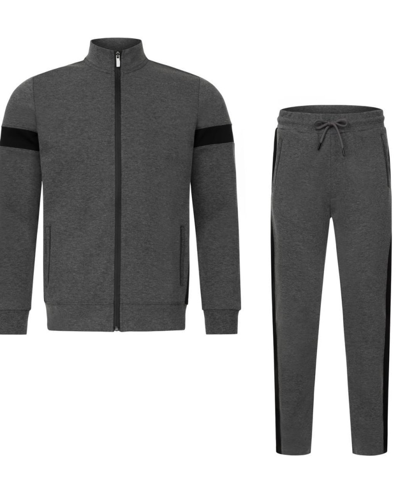 GREY TENOR SUIT WITH A STAND