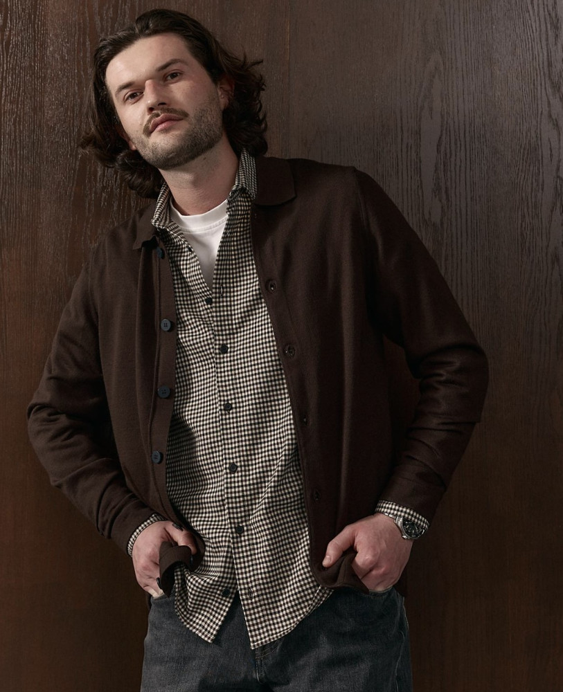 KNITTED CARDIGAN MADE OF BROWN MERINO WOOL