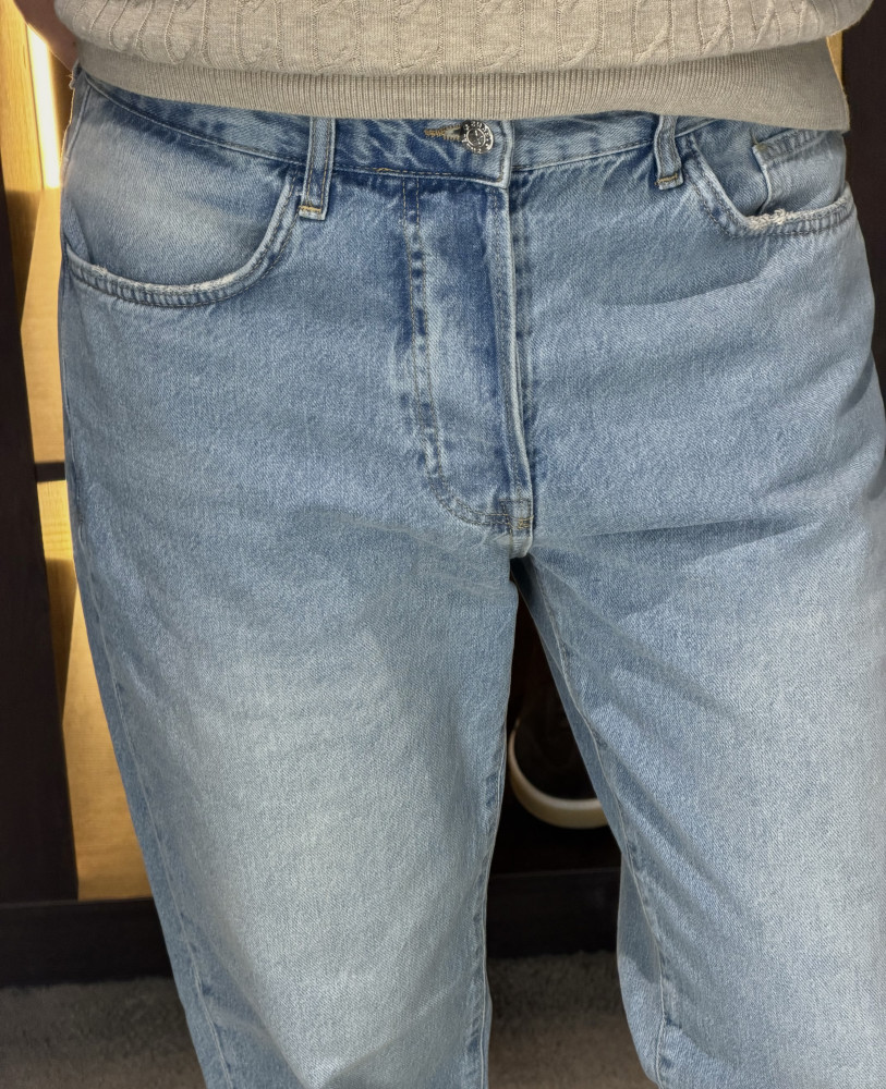 LIGHT BLUE JEANS